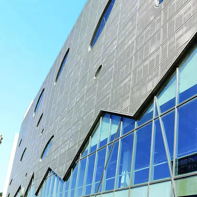 Aluminium Veneer Curtain Wall 0.8-2.0mm Ketebalan K=2.0-3.0W/(m2·K) Kelas A tahan api