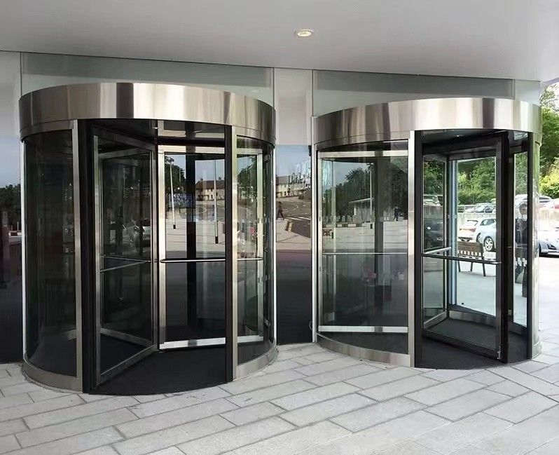 Pintu berputar otomatis komersial dengan operasi motor dan tenaga 550 W