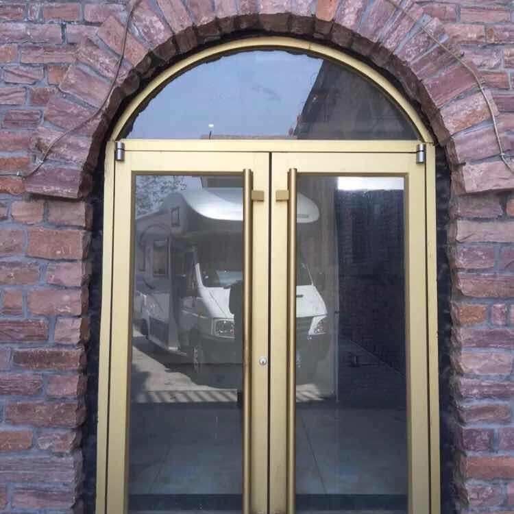 China Pabrik Harga Baik Pintu Sudut Komersial Kfc Toko Depan Toko Depan Pintu Masuk Double Otomatis Swing Kaca Pintu Masuk
