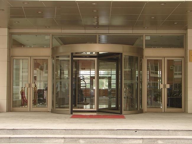 Mengubah pintu masuk Anda dengan State-of-the-Art Automatic Revolving Door kami