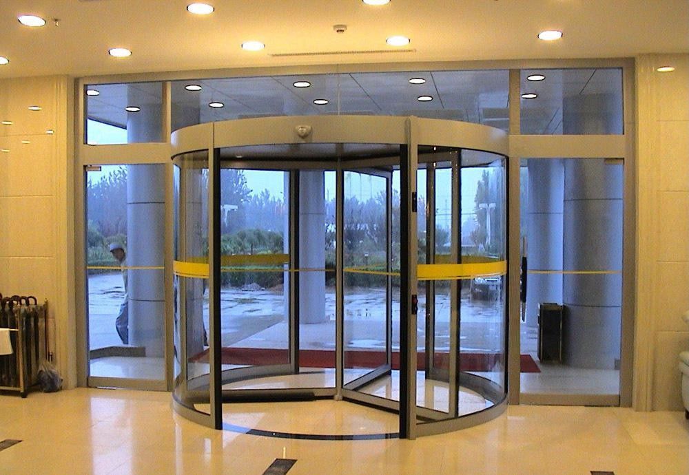 Ukuran standar dan kustom Pintu berputar otomatis dengan stainless steel finishing